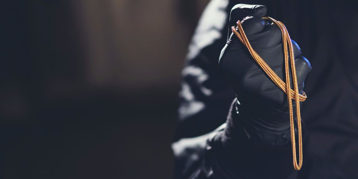 Διάρρηξη σε γνωστό χρυσοχοείο στο κέντρο του Άργους