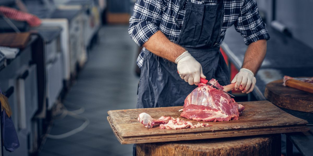 “Καμπάνες” σε κρεοπωλεία στην Ερμιόνη και μάλιστα για τον ίδιο λόγο!