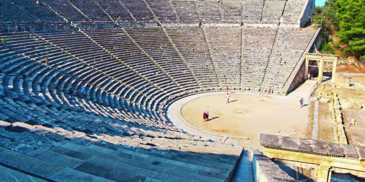 Η Επίδαυρος ανάμεσα στα κορυφαία μνημεία που αποκτούν νέο σχέδιο διαχείρισης